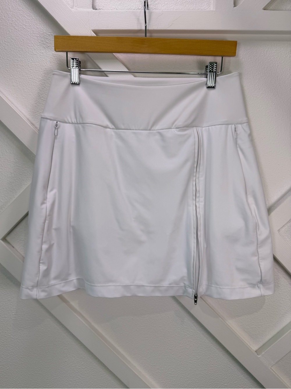 Kinona White Golf Skort Zip Front Performance Skirt White Size Medium